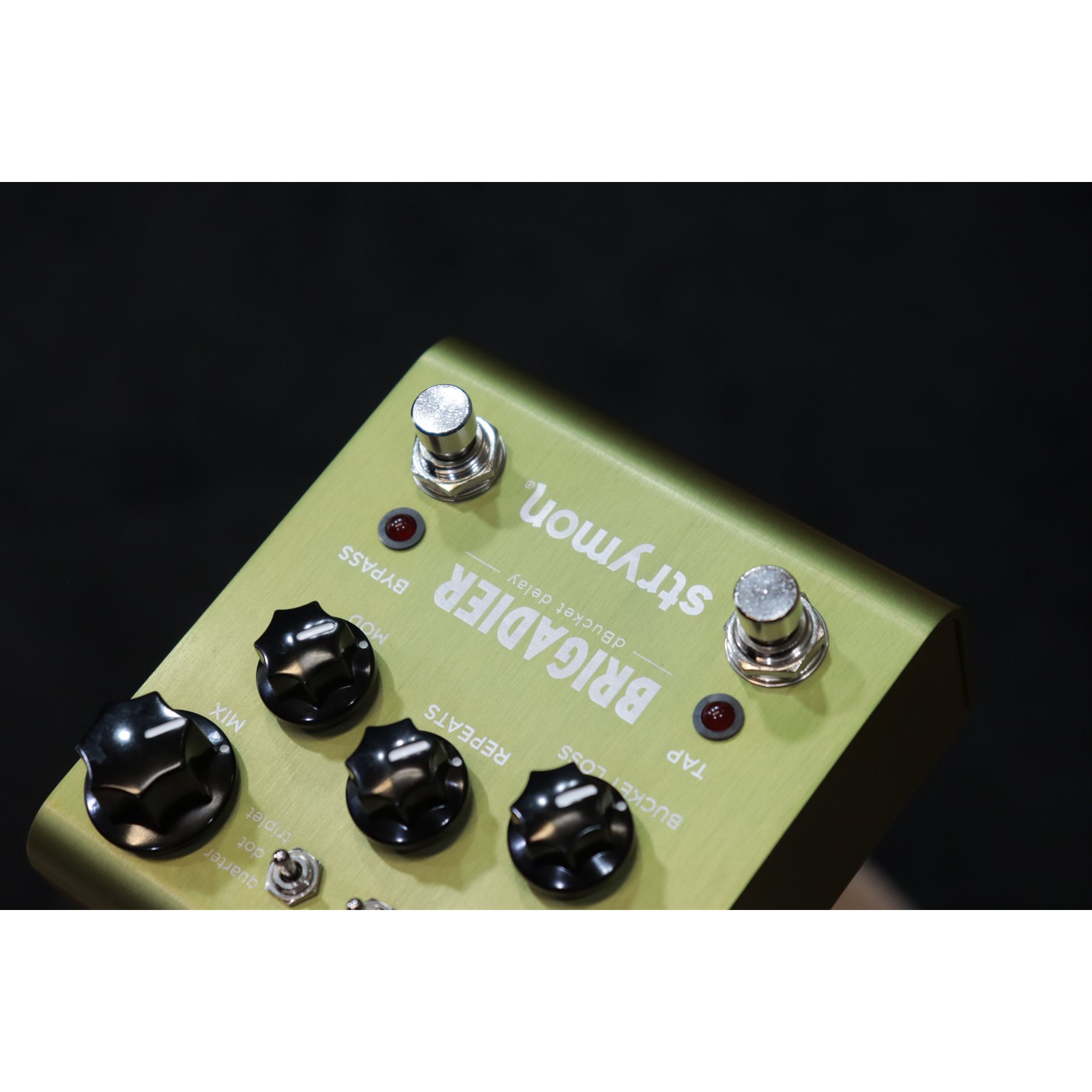 STRYMON BRIGADIER DBUCKET DELAY 3-TIME MODE DELAY AVEC ADAPTATEUR