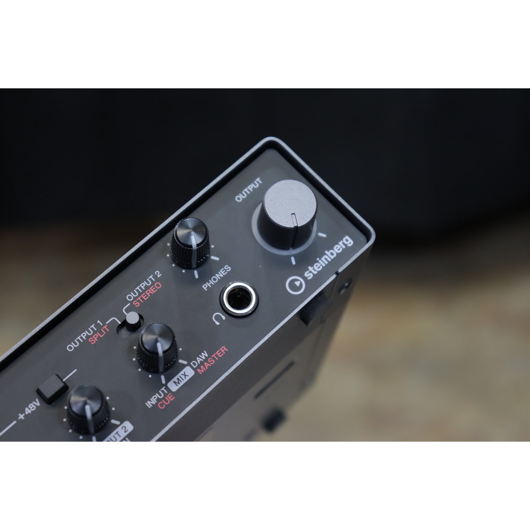STEINBERG UR24C 2-IN X 4-OUT 32-BIT/192KHZ USB W/BOX #YEAO02106