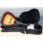 GIBSON SLASH J-45 NOVEMBER BURST L.R. BAGGS VTC GUITARE ÉLECTRO-ACOUSTIQUE AVEC ÉTUI RIGIDE