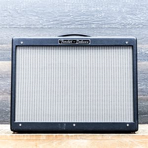 FENDER HOT ROD DELUXE MADE IN USA 40W 1X12" GUITAR COMBO AMPLIFIER AVEC PÉDALIER