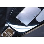 JACKSON KV3 KING V BLACK WITH ORIGINAL FLOYD ROSE BRIDGE ELECTRIC GUITAR AVEC ÉTUI SOUPLE