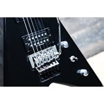 JACKSON KV3 KING V BLACK WITH ORIGINAL FLOYD ROSE BRIDGE ELECTRIC GUITAR AVEC ÉTUI SOUPLE