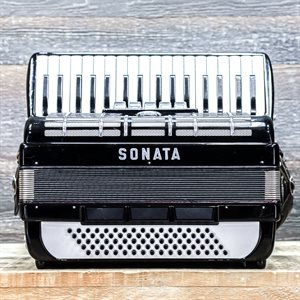 SONATA 80-BASS 34-KEY 5-TREBLE SWITCHES BLACK PIANO ACCORDION W/CASE #15660
