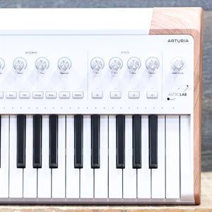 ARTURIA ASTROLAB 61 AVANT-GARDE STAGE KEYBOARD 61-NOTE SEMI-WEIGHTED KEYBOARD