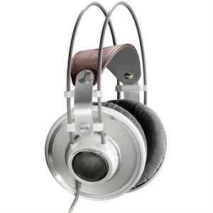AKG K701