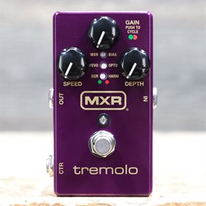 MXR M305 TREMOLO SIX WELL-CRAFTED WAVEFORMS FULL RANGE TREMOLO PÉDALE D'EFFET 