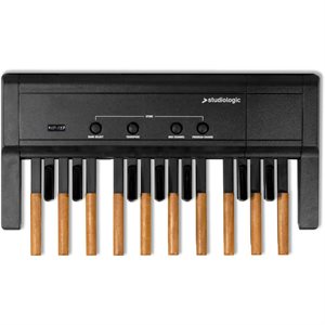 STUDIOLOGIC 17 NOTES BASS PEDAL BOARD