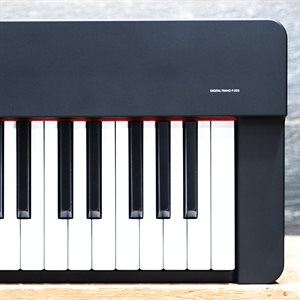 YAMAHA P-225B DIGITAL PIANO 88-KEY GHC KEYBOARD COMPACT PIANO NUMÉRIQUE AVEC BOÎTE